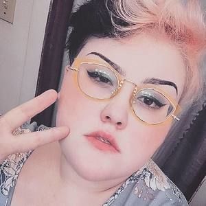 Meet your Posher, Max